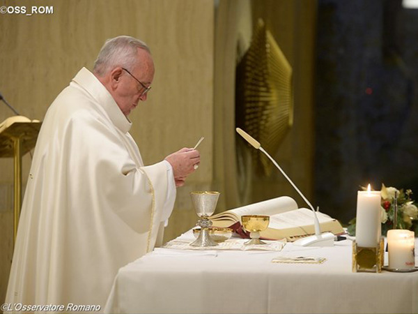 Francisco preside Missa na Casa Santa Marta / Foto: L’Osservatore Romano